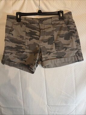 Sanctuary, large petite camo shorts